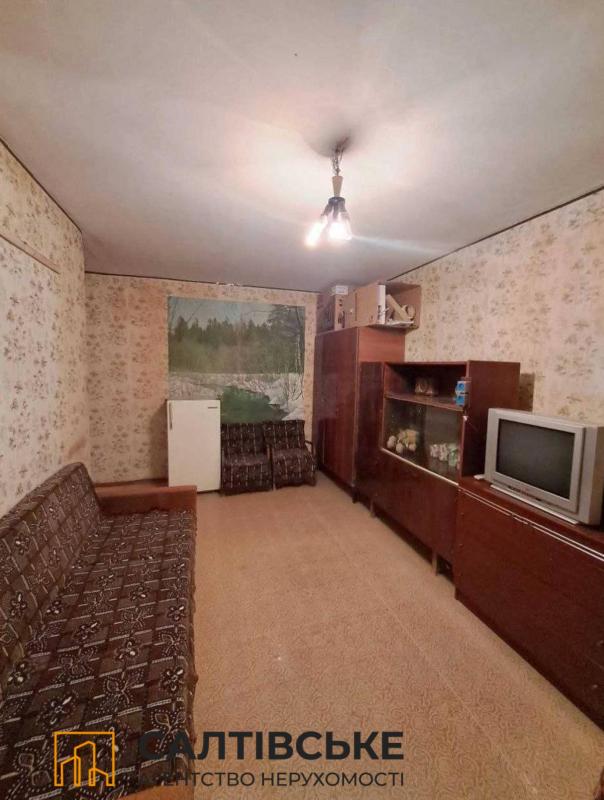 Продаж 1 кімнатної квартири 33 кв. м, Амосова вул. 40