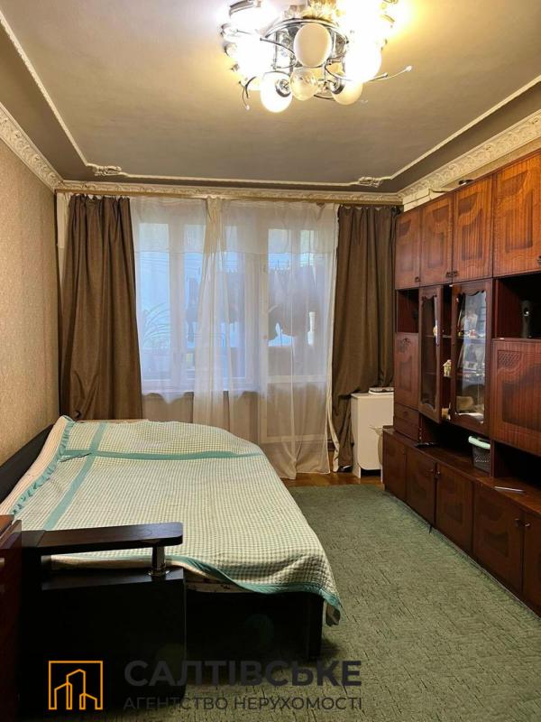 Sale 2 bedroom-(s) apartment 45 sq. m., Heroiv Pratsi Street 70