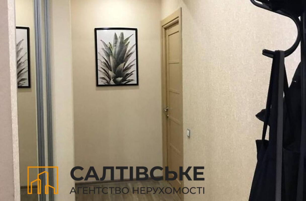 Продаж 3 кімнатної квартири 64 кв. м, Гвардійців-Широнінців вул. 49