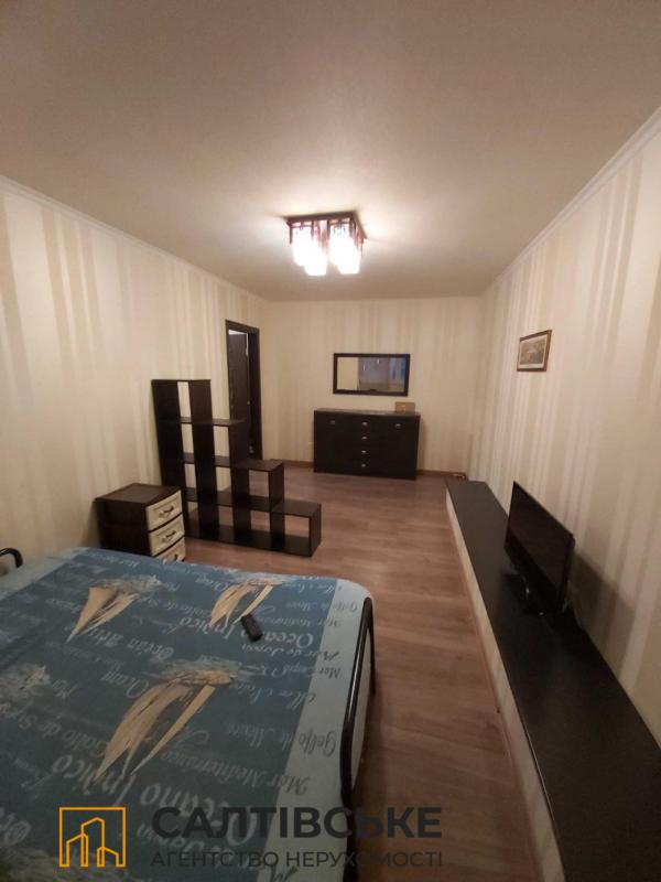 Sale 1 bedroom-(s) apartment 33 sq. m., Heroiv Pratsi Street 4
