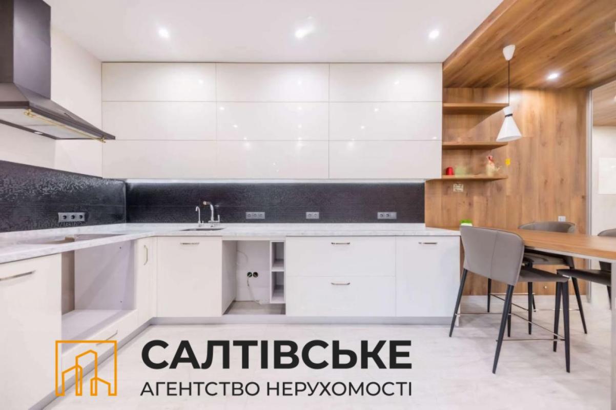 Продаж 3 кімнатної квартири 95 кв. м, Салтівське шосе 264н