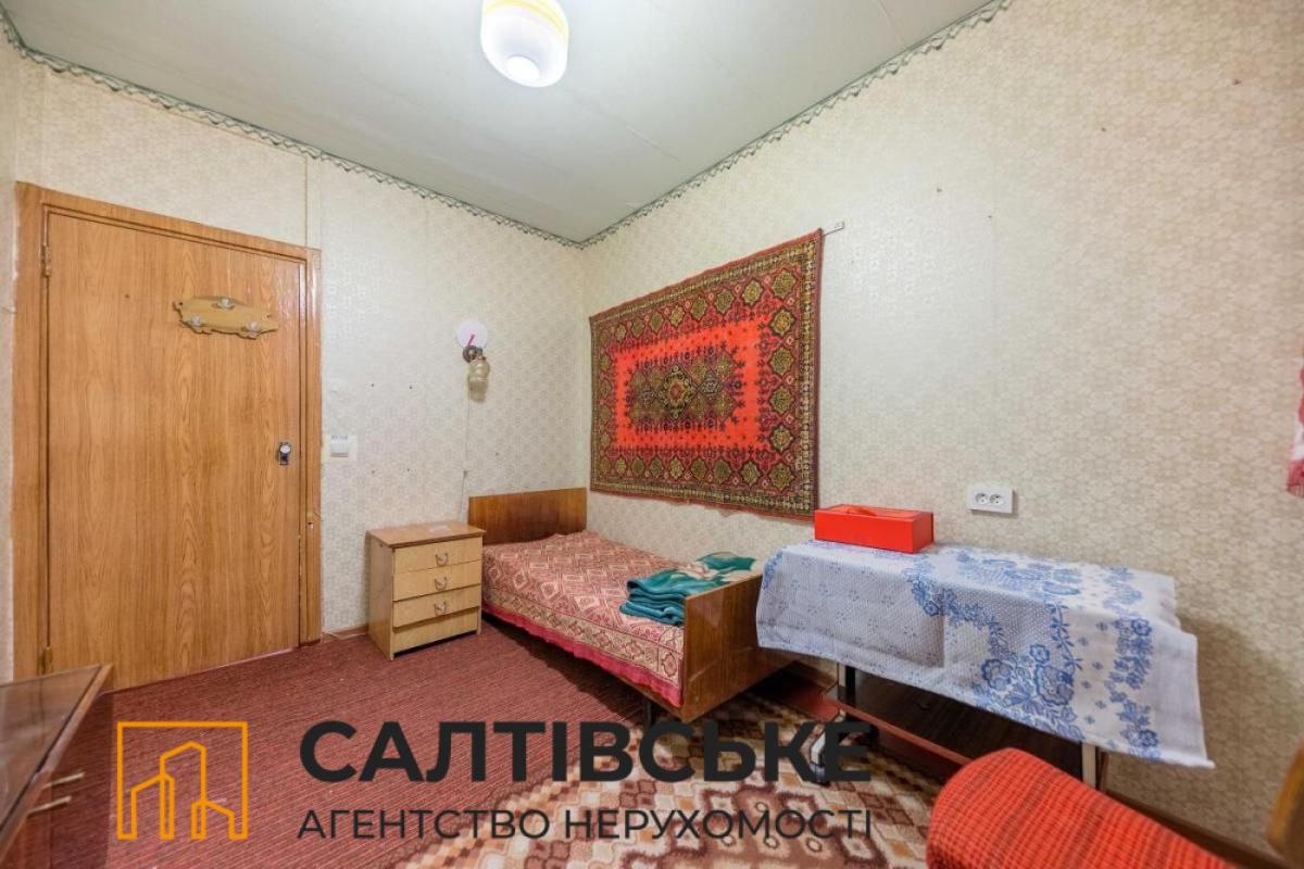 Продаж 2 кімнатної квартири 46 кв. м, Амосова вул. 15