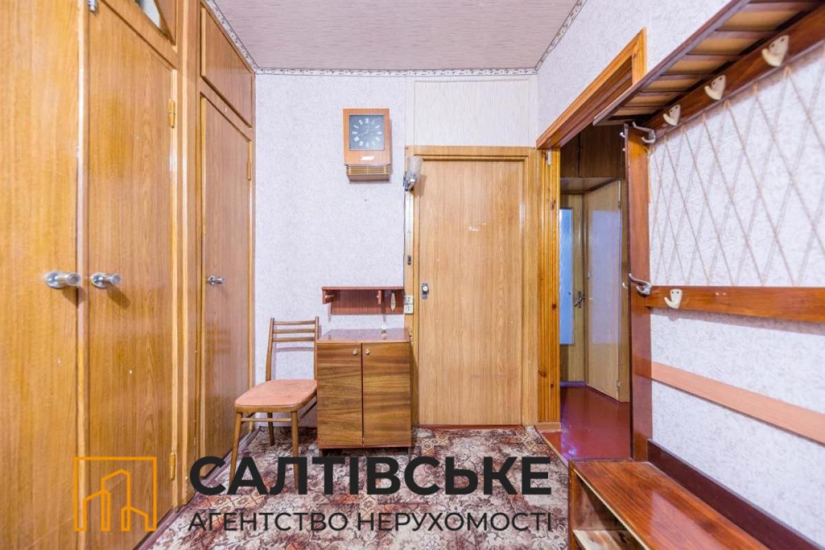 Продажа 2 комнатной квартиры 46 кв. м, Амосова ул. 15