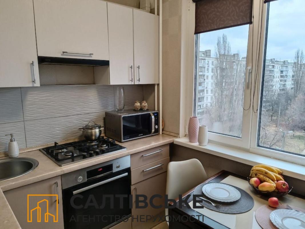 Sale 2 bedroom-(s) apartment 49 sq. m., Heroiv Pratsi Street 68а