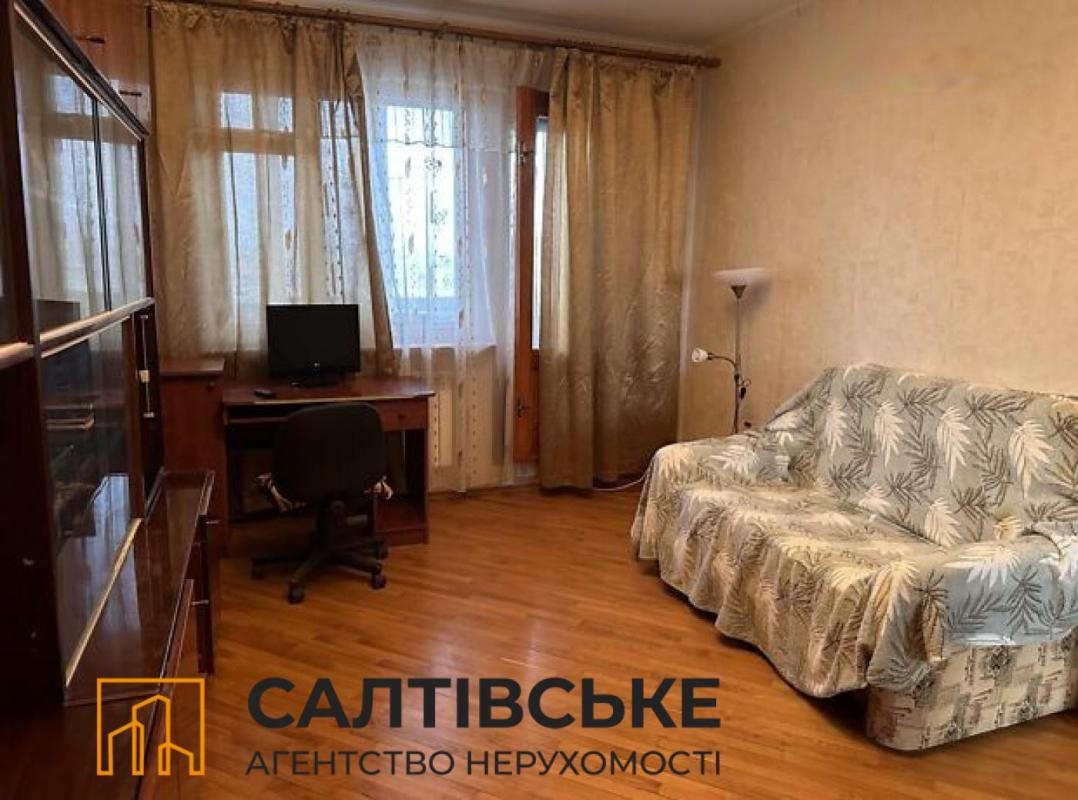 Продаж 4 кімнатної квартири 83 кв. м, Академіка Павлова вул. 130