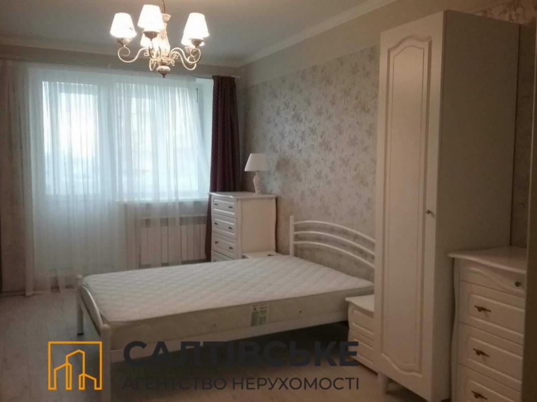 Продаж 5 кімнатної квартири 140 кв. м, Кричевського вул. 34