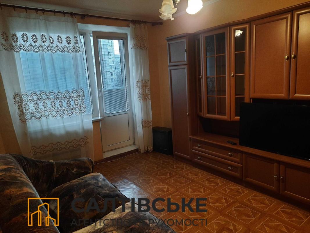 Sale 2 bedroom-(s) apartment 45 sq. m., Heroiv Pratsi Street 12