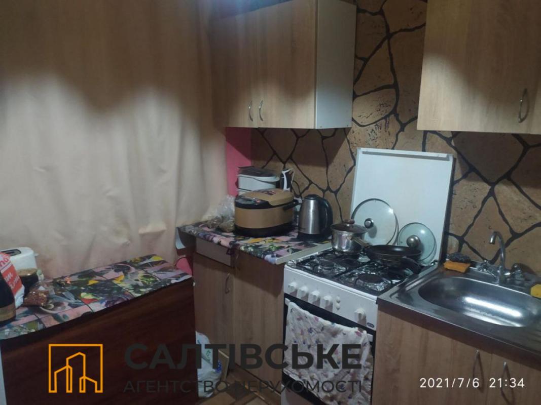 Sale 3 bedroom-(s) apartment 63 sq. m., Hvardiytsiv-Shyronintsiv Street 9а