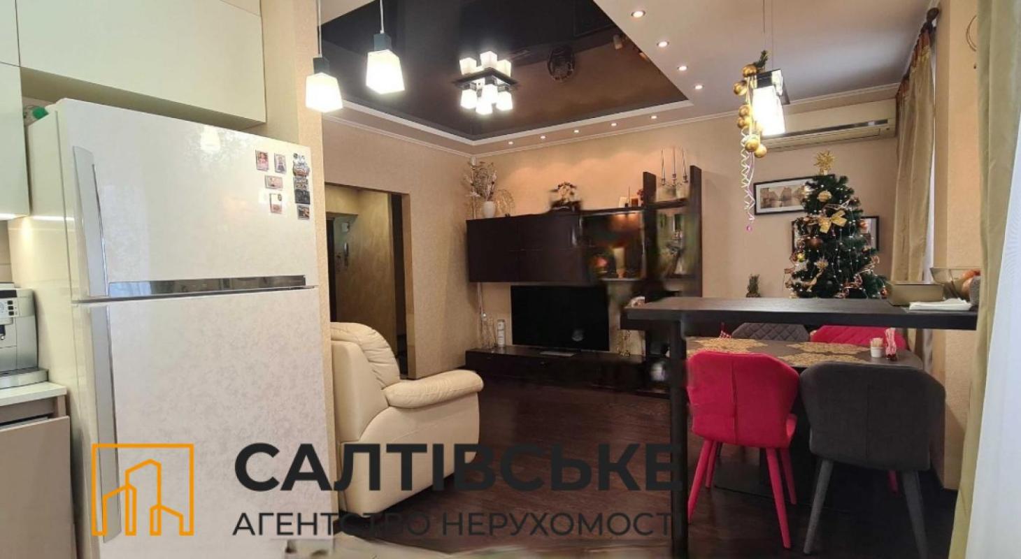 Продаж 3 кімнатної квартири 86 кв. м, Академіка Павлова вул. 160д