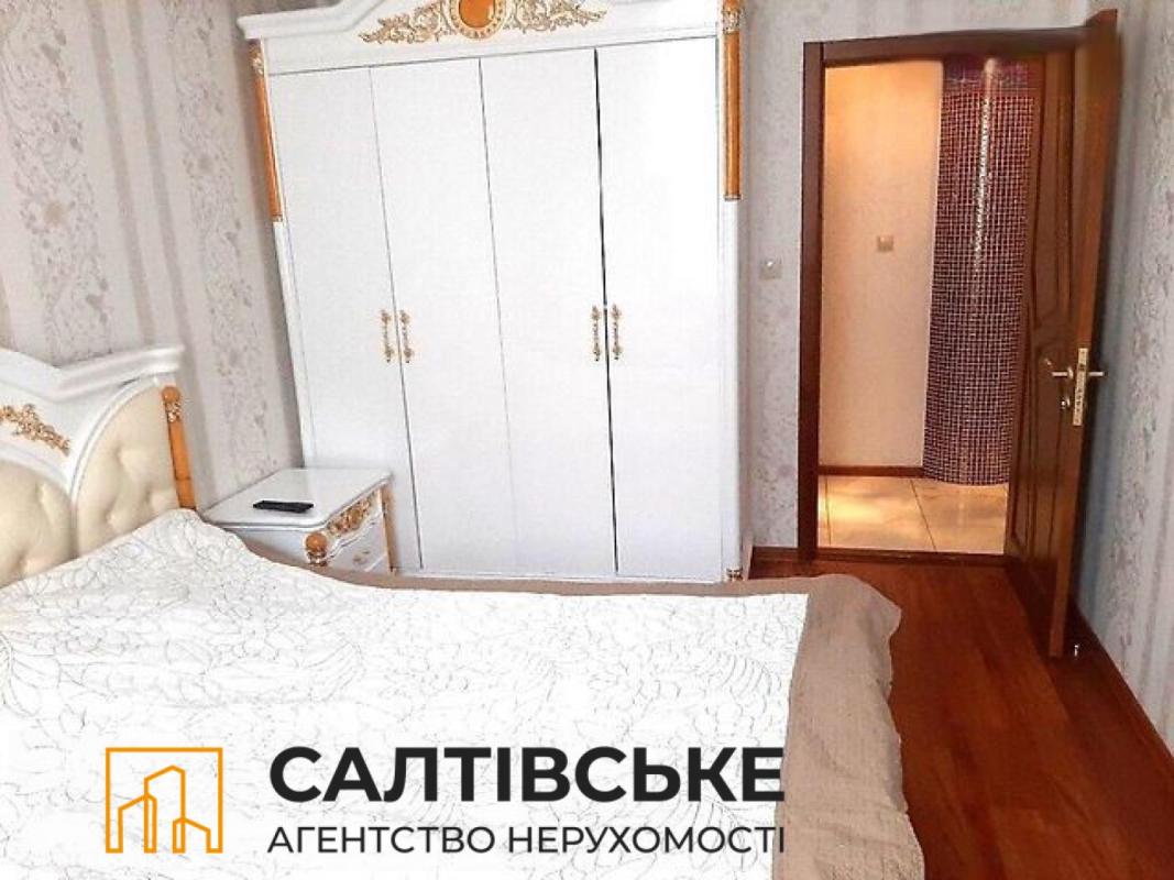 Sale 4 bedroom-(s) apartment 104 sq. m., Hvardiytsiv-Shyronintsiv Street 33