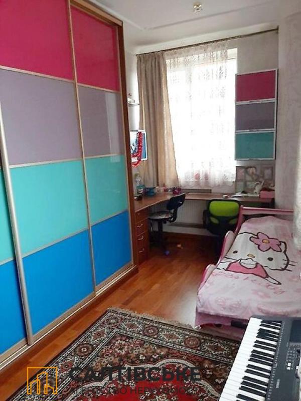 Sale 4 bedroom-(s) apartment 104 sq. m., Hvardiytsiv-Shyronintsiv Street 33