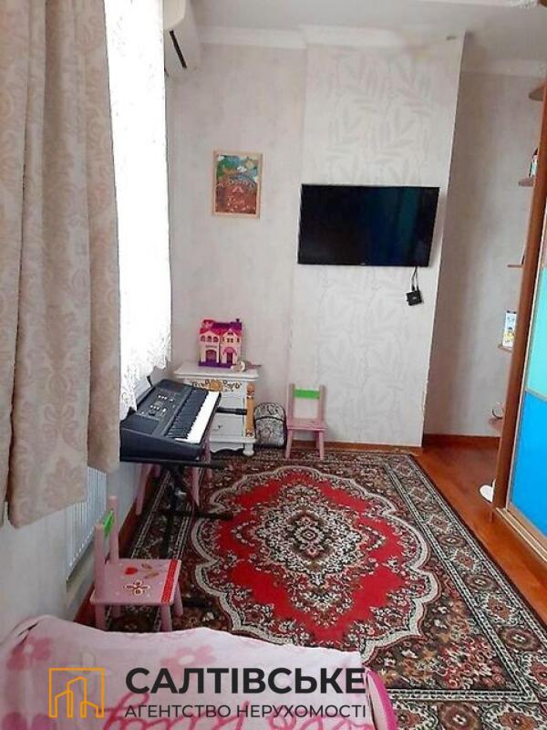 Sale 4 bedroom-(s) apartment 104 sq. m., Hvardiytsiv-Shyronintsiv Street 33