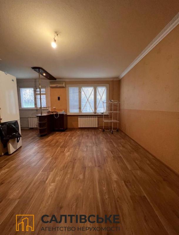 Sale 2 bedroom-(s) apartment 45 sq. m., Heroiv Pratsi Street 68а
