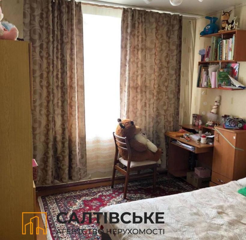 Sale 2 bedroom-(s) apartment 45 sq. m., Heroiv Pratsi Street 12