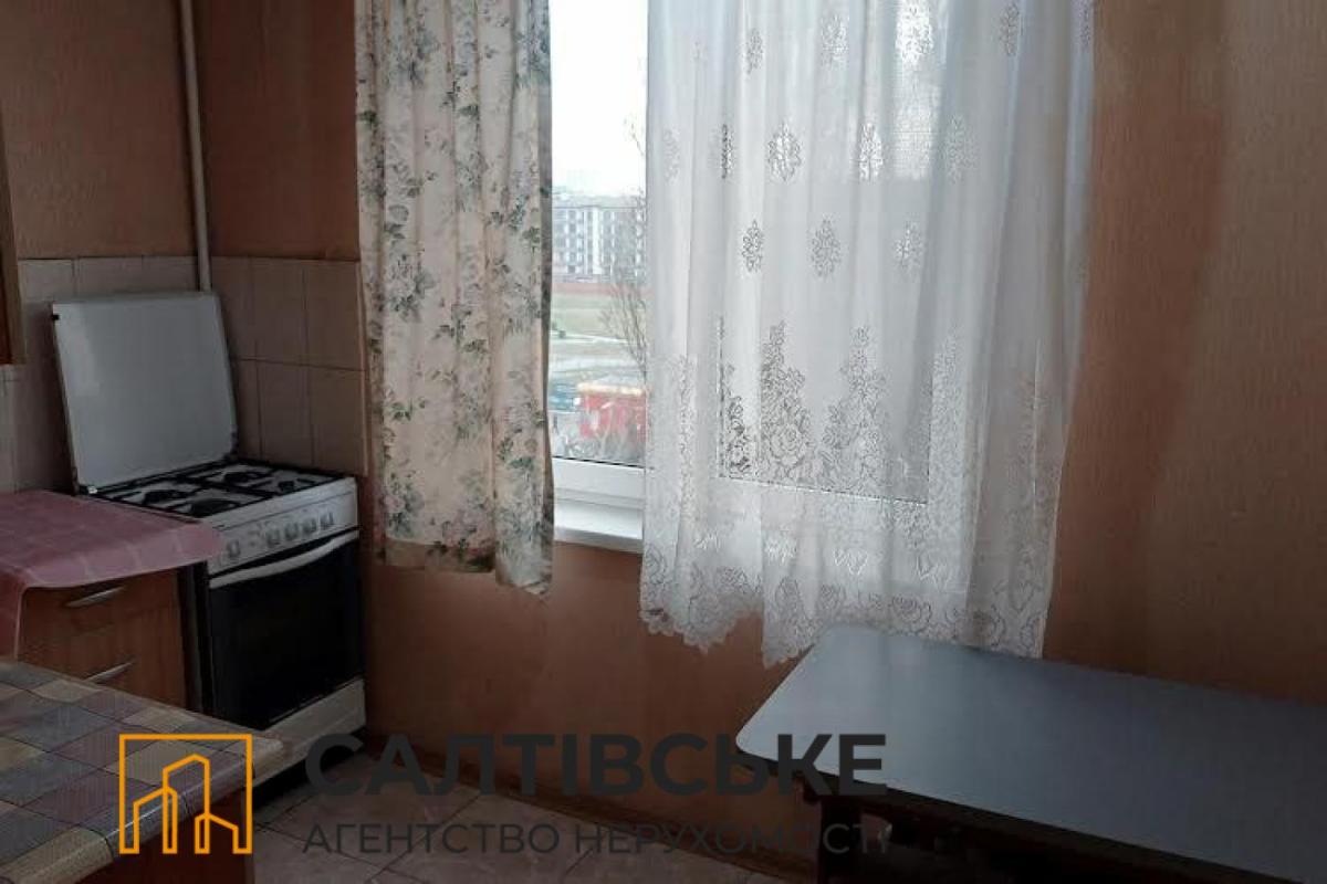 Sale 2 bedroom-(s) apartment 45 sq. m., Valentynivska street 13