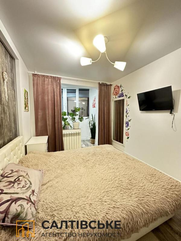 Sale 3 bedroom-(s) apartment 66 sq. m., Amosova Street 1