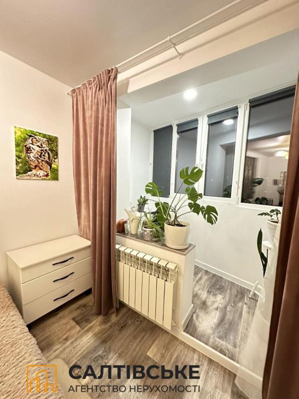 Продаж 3 кімнатної квартири 66 кв. м, Амосова вул. 1