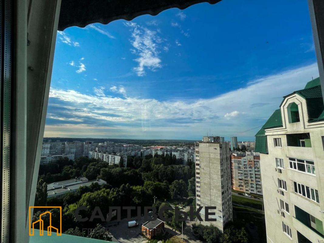 Продаж 3 кімнатної квартири 83 кв. м, Академіка Павлова вул. 142б