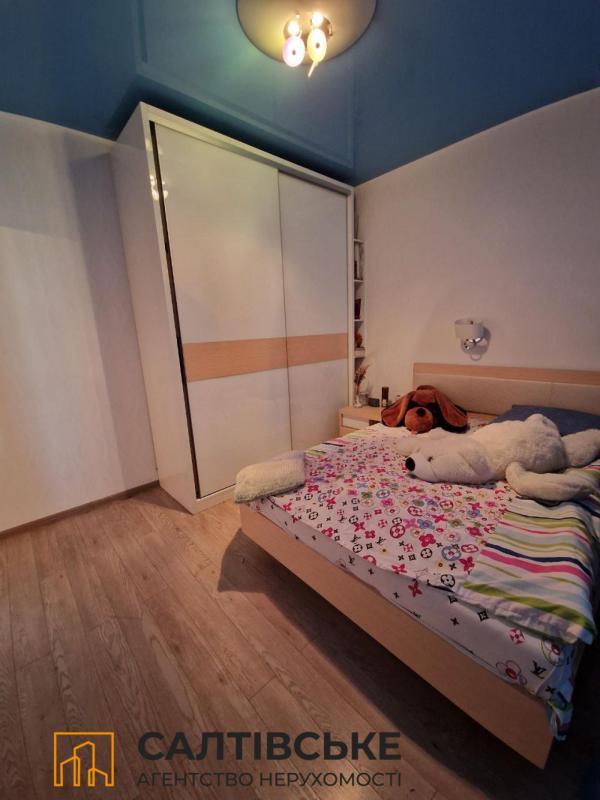 Sale 3 bedroom-(s) apartment 65 sq. m., Druzhby Narodiv Street 202