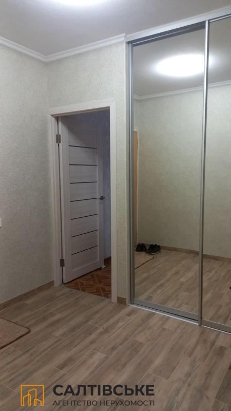 Продаж 2 кімнатної квартири 45 кв. м, Амосова вул. 23