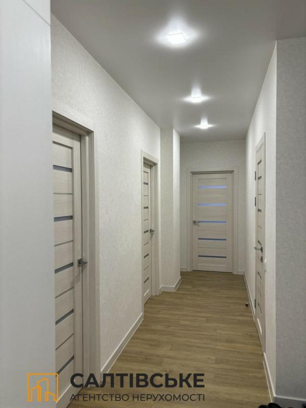 Sale 4 bedroom-(s) apartment 107 sq. m., Hvardiytsiv-Shyronintsiv Street 70