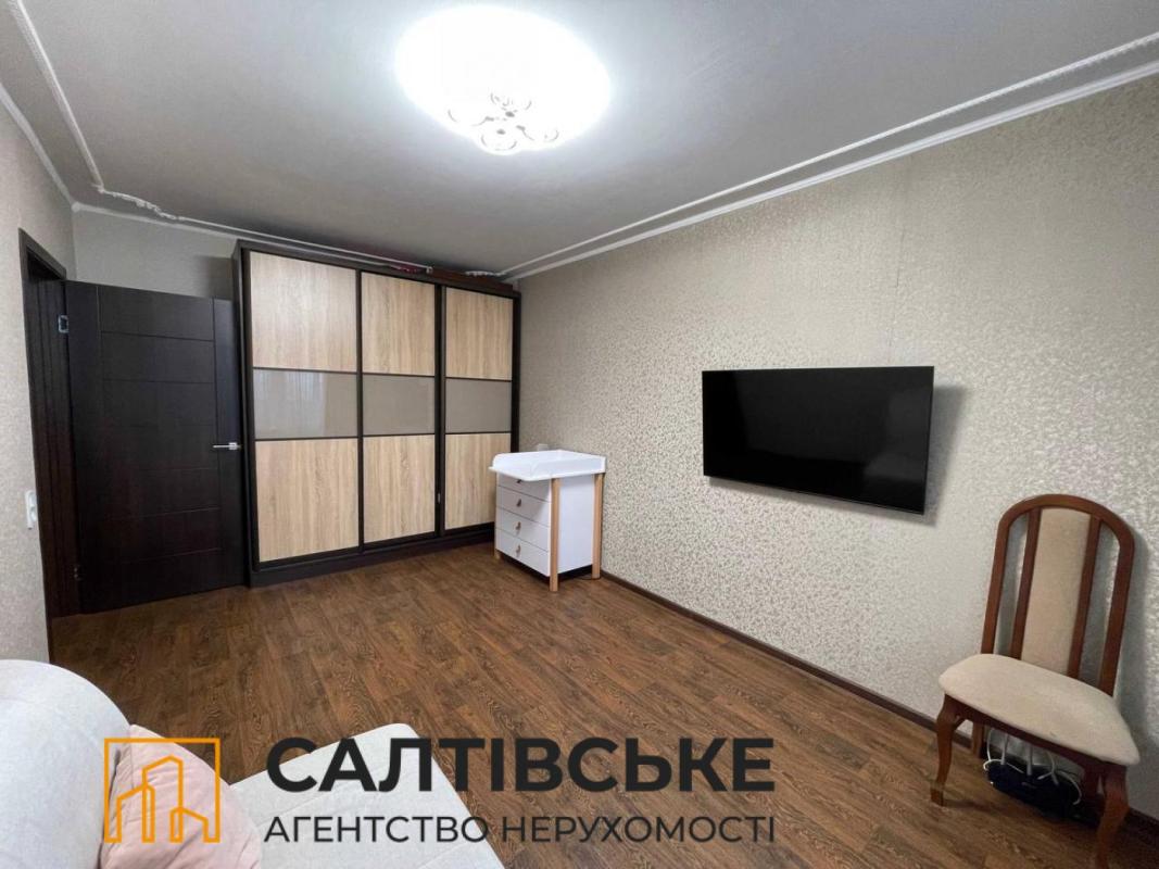 Sale 1 bedroom-(s) apartment 33 sq. m., Valentynivska street 33
