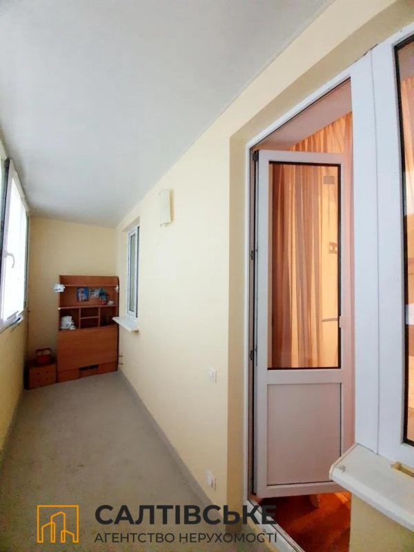 Sale 3 bedroom-(s) apartment 72 sq. m., Metrobudivnykiv Street 11