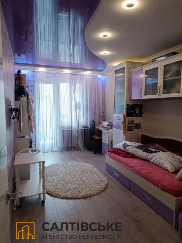 Sale 3 bedroom-(s) apartment 65 sq. m., Akademika Pavlova Street 162в