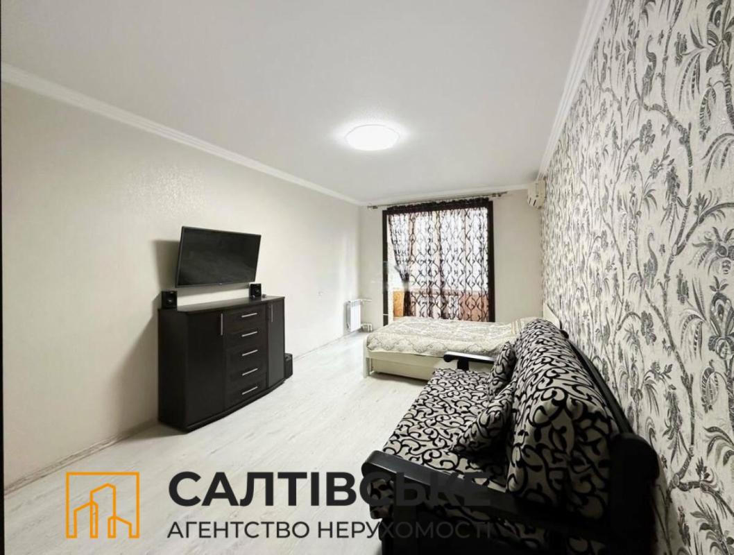 Sale 1 bedroom-(s) apartment 35 sq. m., Heroiv Pratsi Street 4г