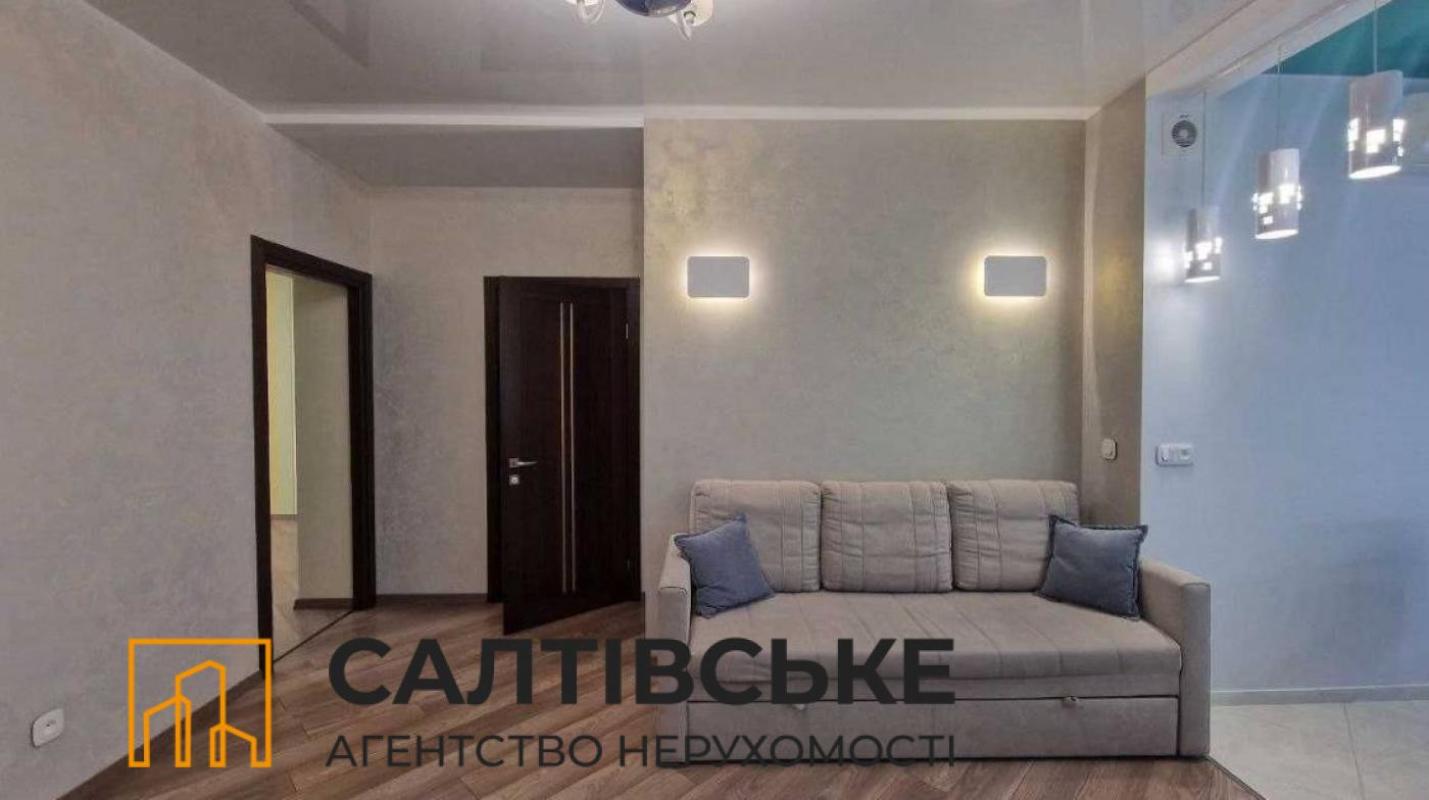 Продаж 2 кімнатної квартири 70 кв. м, Велозаводська вул. 37