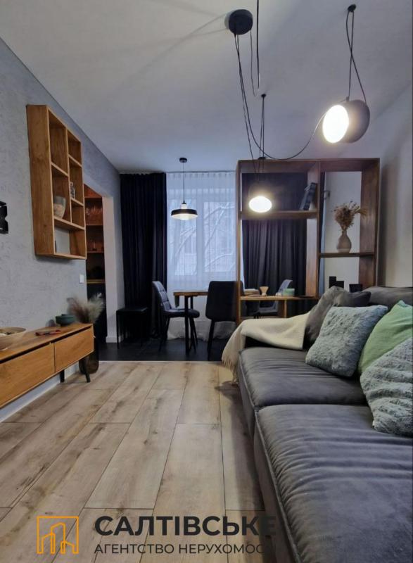 Sale 3 bedroom-(s) apartment 62 sq. m., Valentynivska street 23в