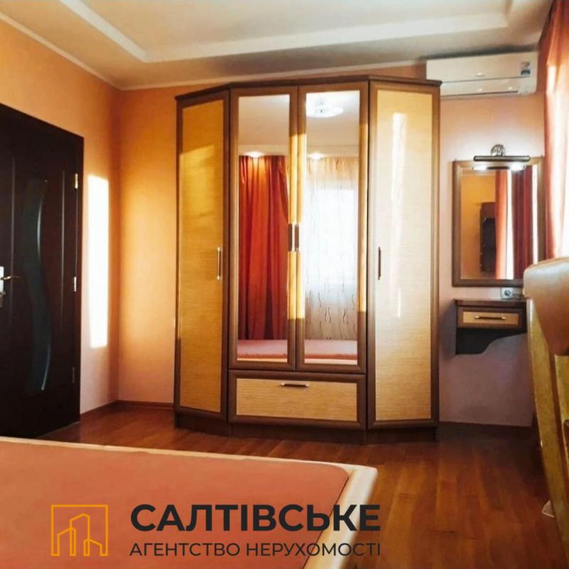 Продаж 3 кімнатної квартири 100 кв. м, Академіка Павлова вул. 142б