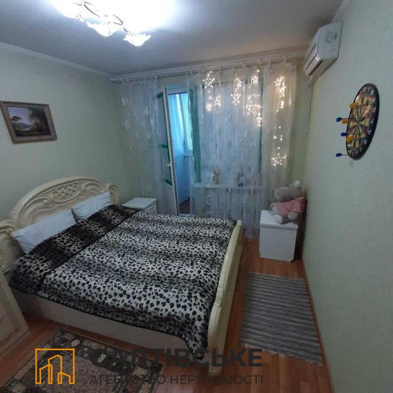 Sale 3 bedroom-(s) apartment 65 sq. m., Heroiv Pratsi Street 12