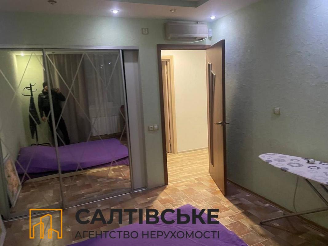 Продажа 3 комнатной квартиры 66 кв. м, Гвардейцев-Широнинцев ул. 111