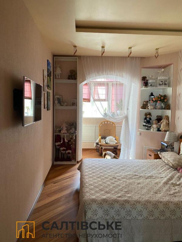 Sale 3 bedroom-(s) apartment 82 sq. m., Heroiv Pratsi Street 32а
