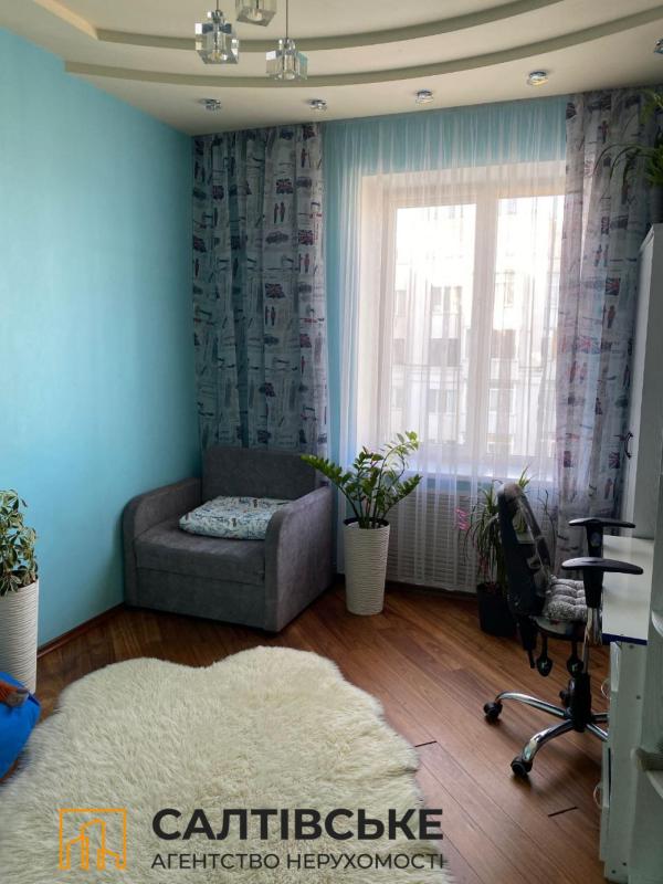 Sale 3 bedroom-(s) apartment 82 sq. m., Heroiv Pratsi Street 32а