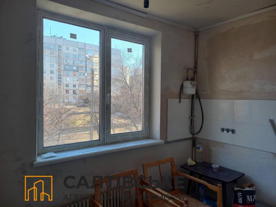 Sale 1 bedroom-(s) apartment 33 sq. m., Druzhby Narodiv Street 217