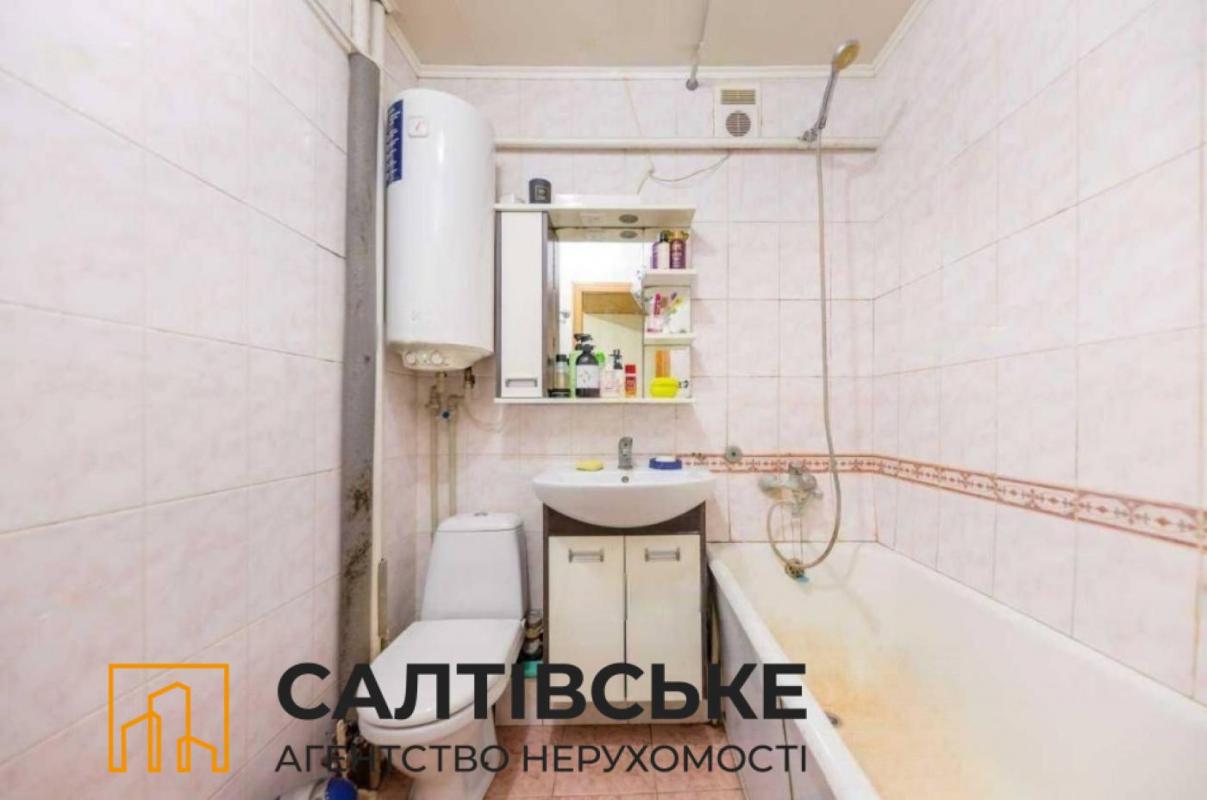 Продаж 1 кімнатної квартири 33 кв. м, Михайлика вул. (Височиненка) 2