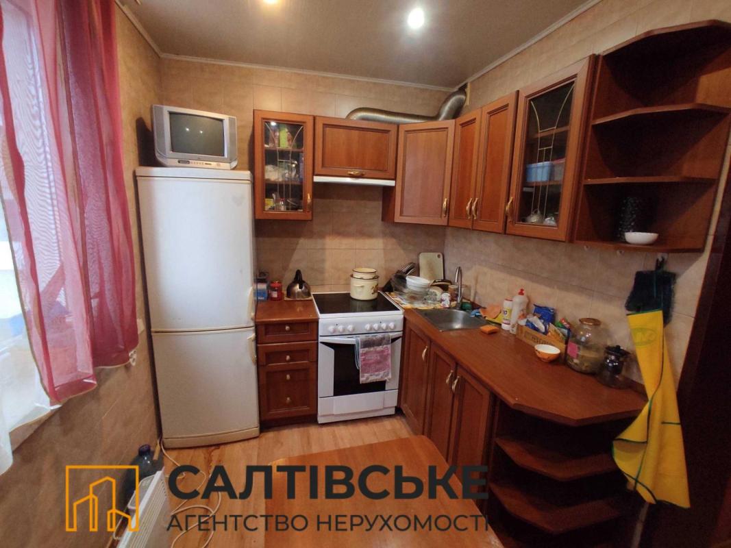 Sale 3 bedroom-(s) apartment 69 sq. m., Natalii Uzhvii Street 108