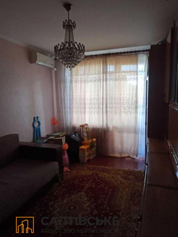 Sale 2 bedroom-(s) apartment 44 sq. m., Heroiv Pratsi Street 12