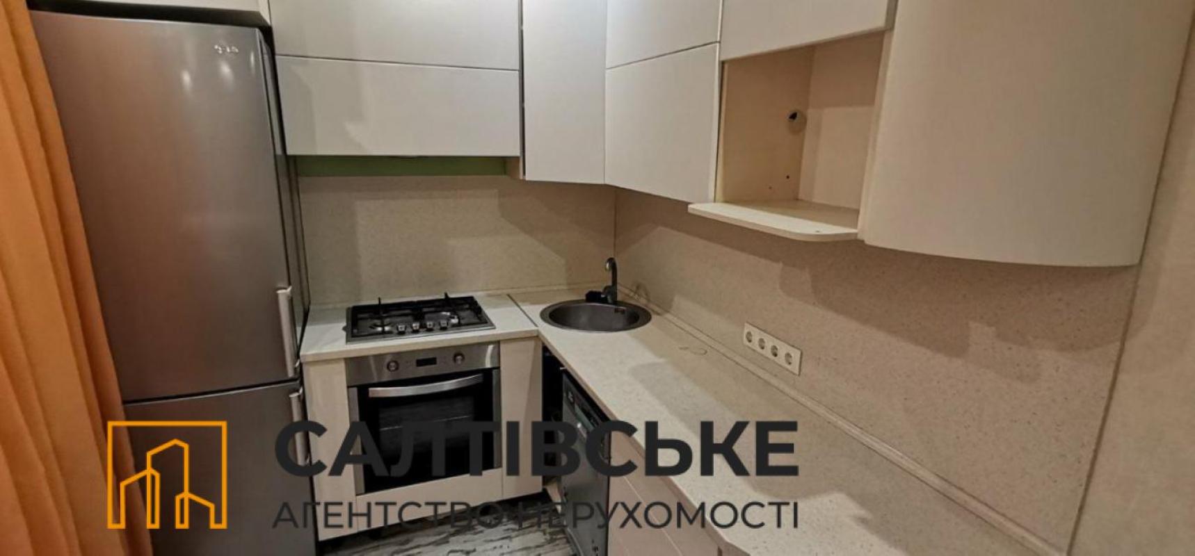 Продажа 3 комнатной квартиры 63 кв. м, Амосова ул. 25