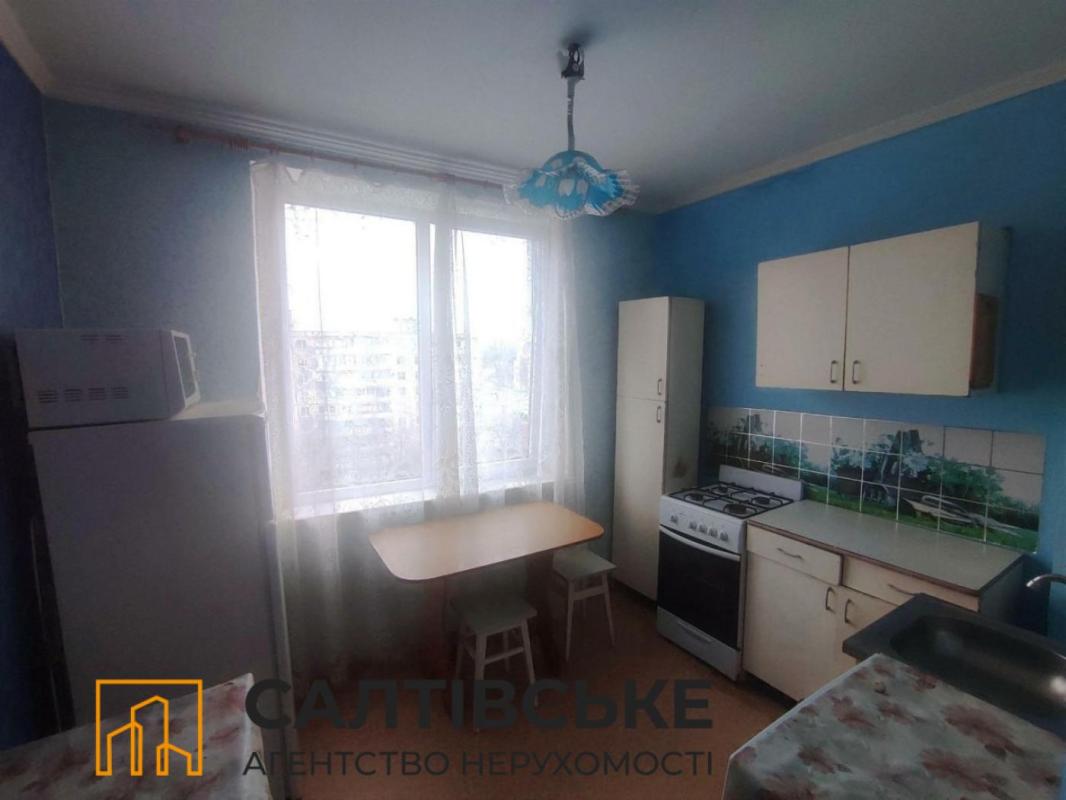 Продажа 1 комнатной квартиры 33 кв. м, Гвардейцев-Широнинцев ул. 63