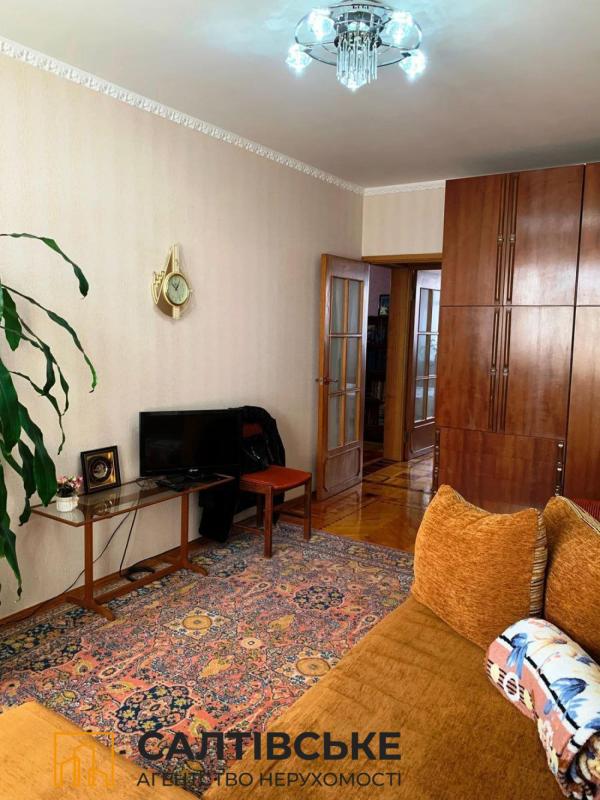 Sale 3 bedroom-(s) apartment 64 sq. m., Amosova Street 15