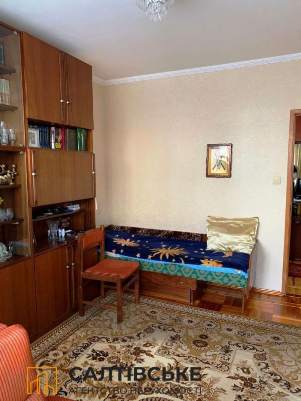 Продажа 3 комнатной квартиры 64 кв. м, Амосова ул. 15