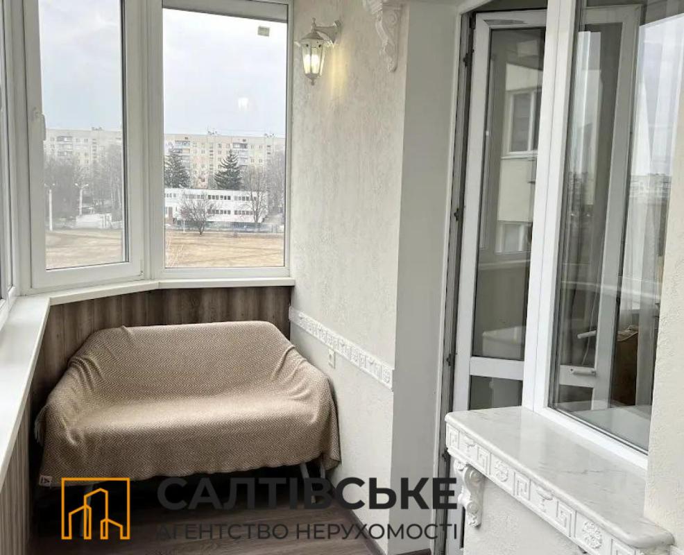 Sale 2 bedroom-(s) apartment 74 sq. m., Traktorobudivnykiv Avenue 103г