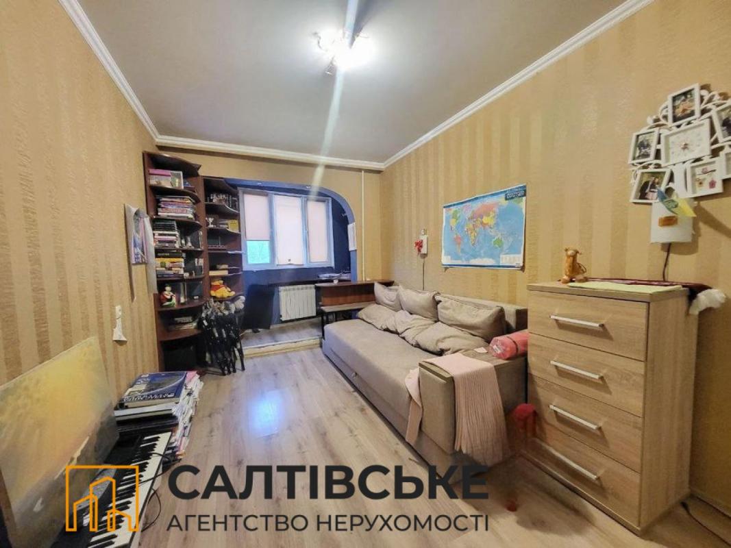 Sale 3 bedroom-(s) apartment 66 sq. m., Amosova Street 13
