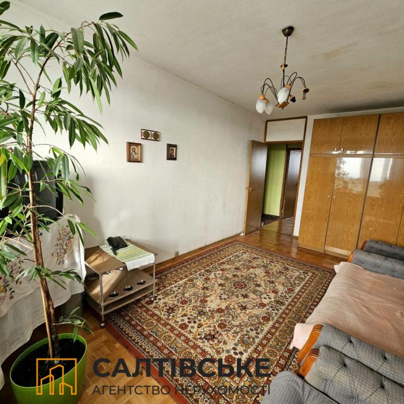 Sale 3 bedroom-(s) apartment 65 sq. m., Saltivske Highway 240