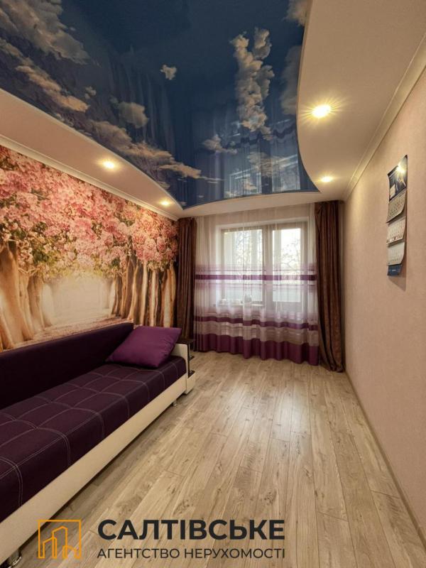 Sale 3 bedroom-(s) apartment 65 sq. m., Valentynivska street 24б