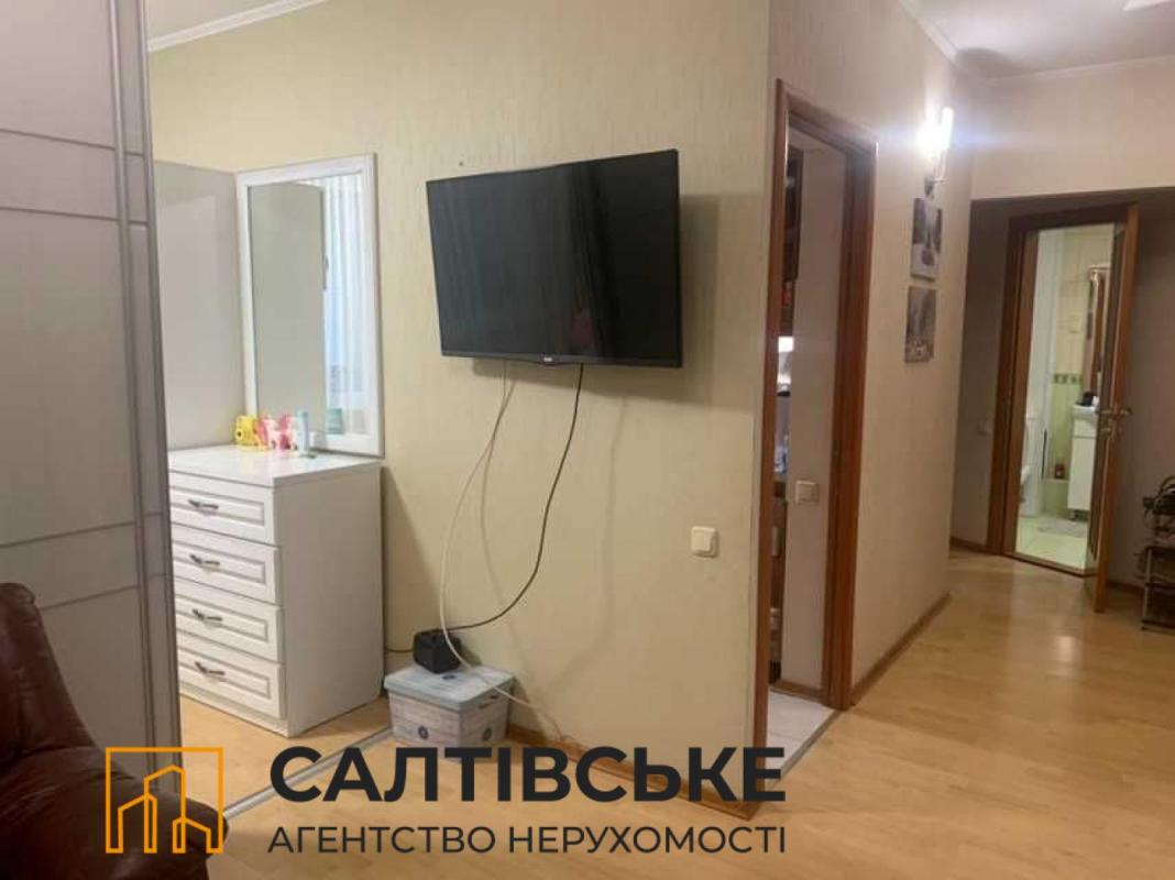 Продаж 3 кімнатної квартири 68 кв. м, Тракторобудівників просп. 128а