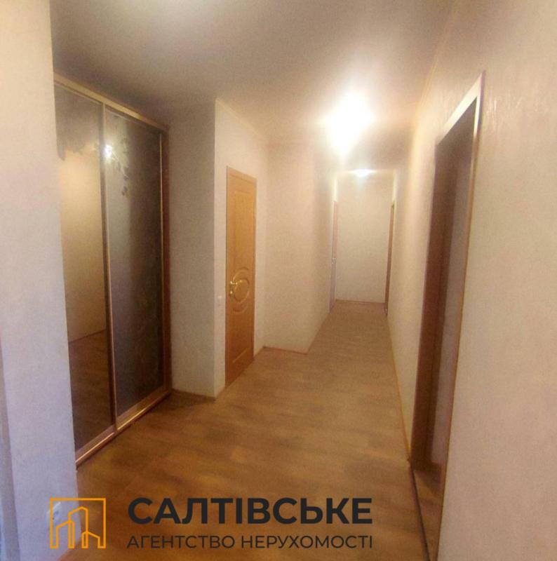 Продаж 3 кімнатної квартири 83 кв. м, Академіка Барабашова вул. 30
